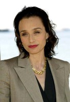 Kristin Scott Thomas también su suma a este proyecto
